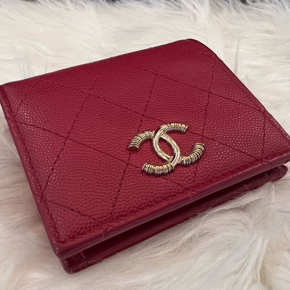 Chanel Quilted Caviar Compact Wallet - Picture 12 of 13